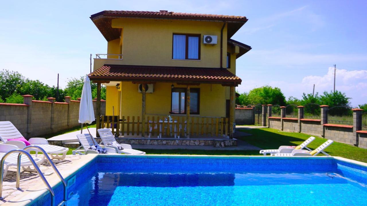 Вила Делфин - Villa Delfin บุลกาเรโว ภายนอก รูปภาพ